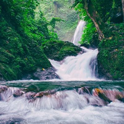 光之圣境放置次元手游变态版下载